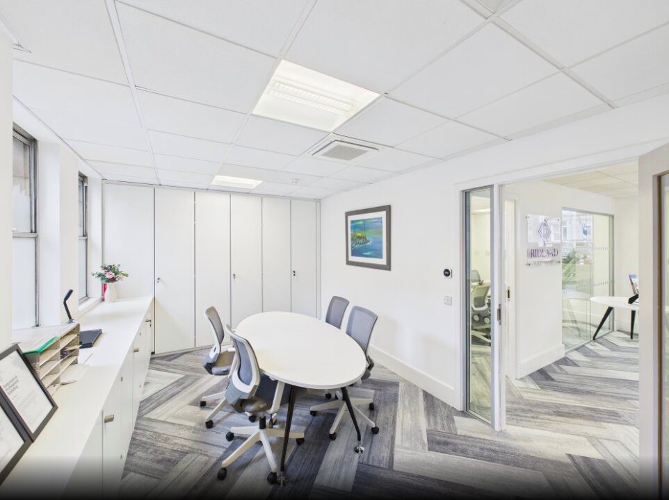 Managed Office To Rent, George Street – photo 5