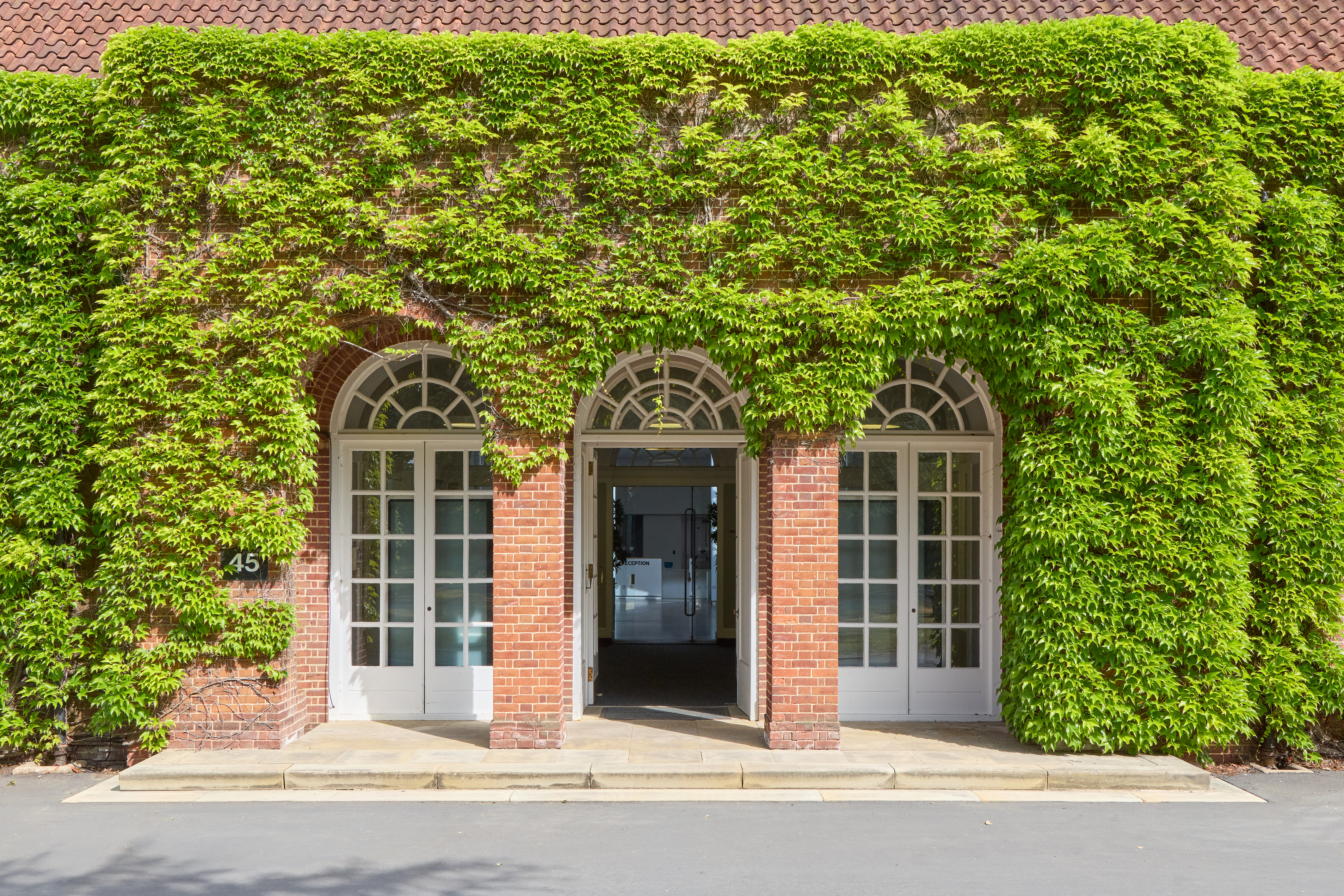 The Officers' Mess – photo 4