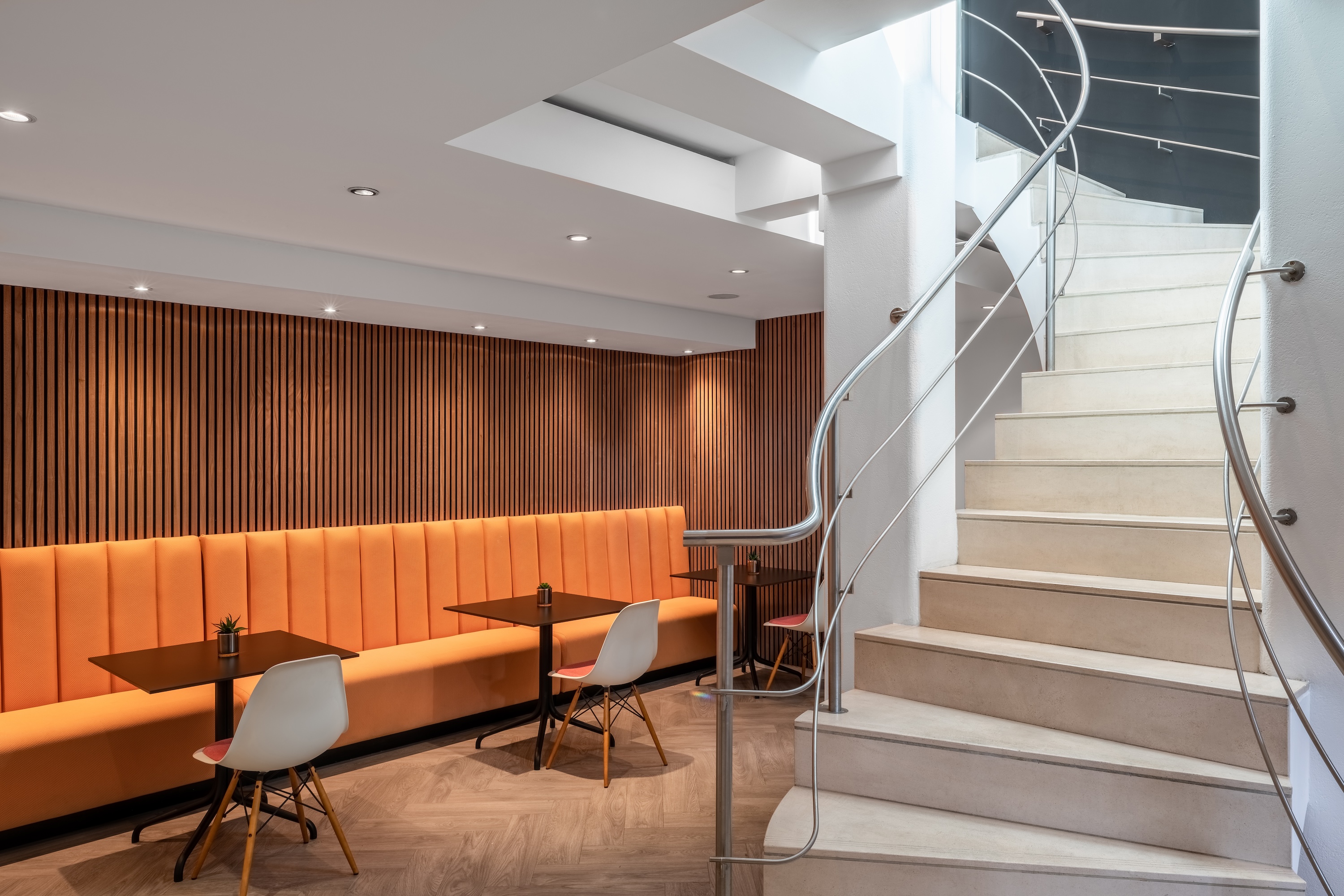 Private Office, Margaret Street – photo 5