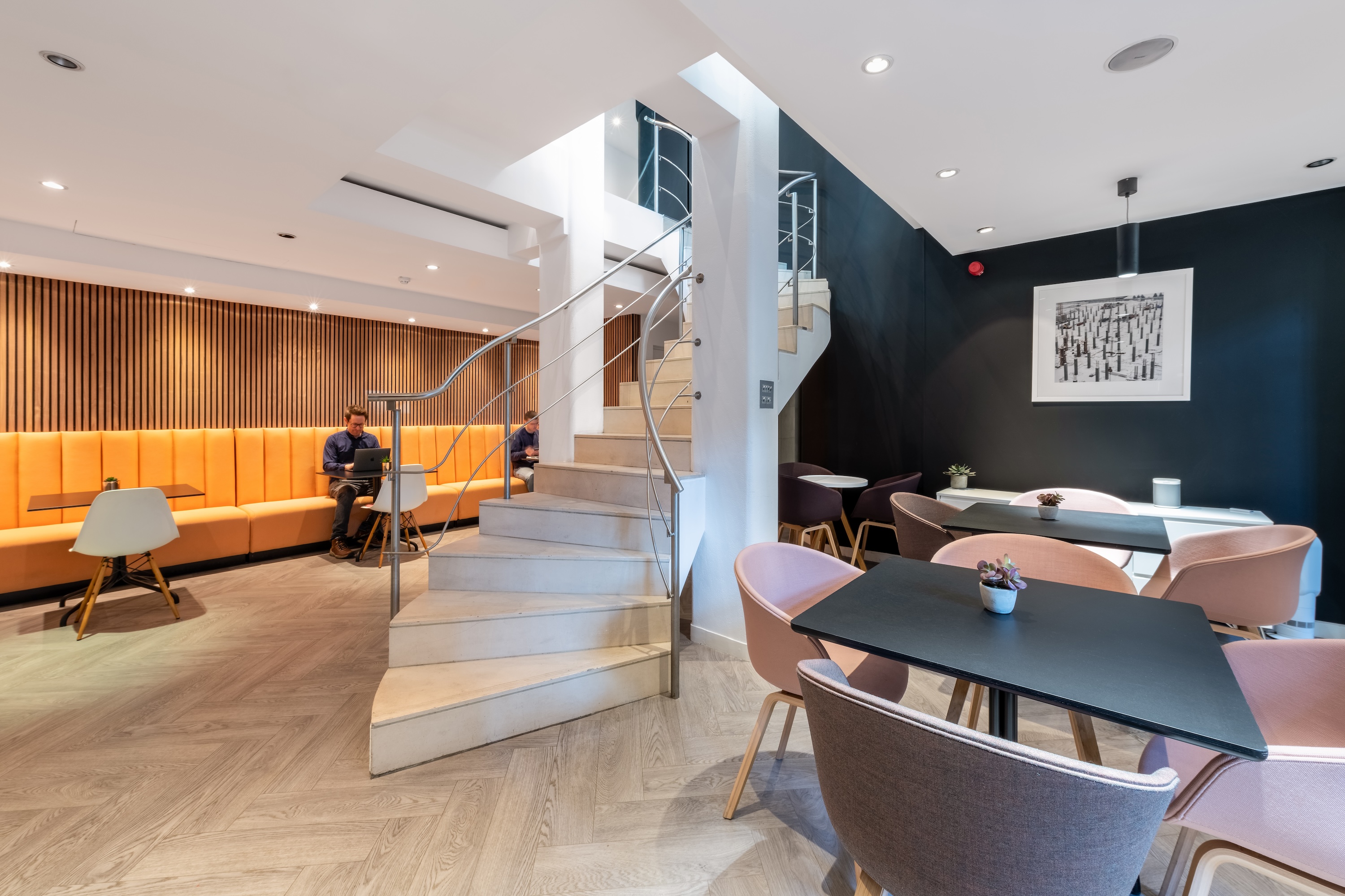 Private Office, Margaret Street – photo 6