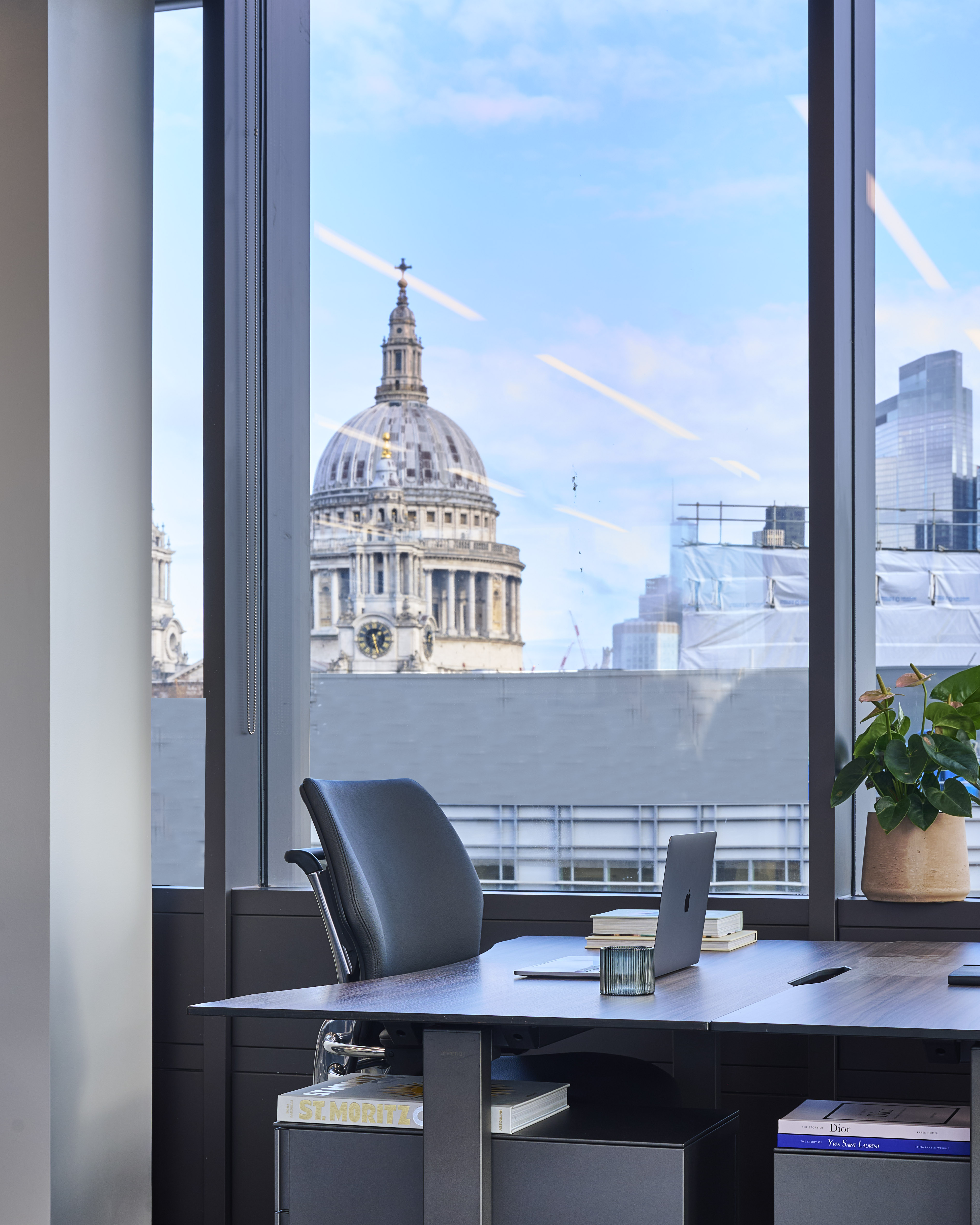 Private Office To Rent, London, EC4V – photo 3