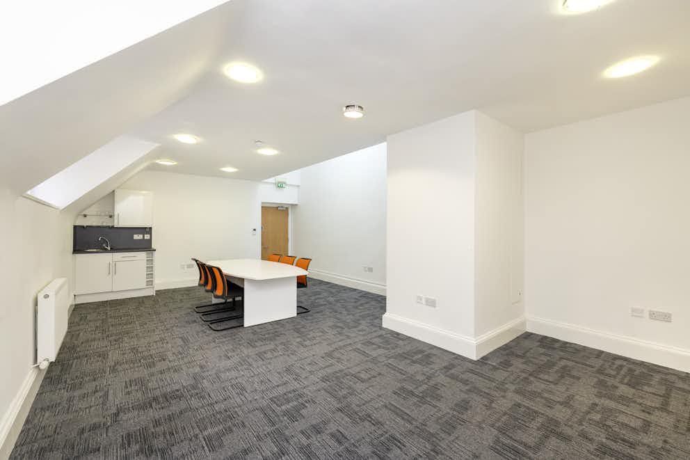 Office To Rent, Thistle Street EH2 – photo 3