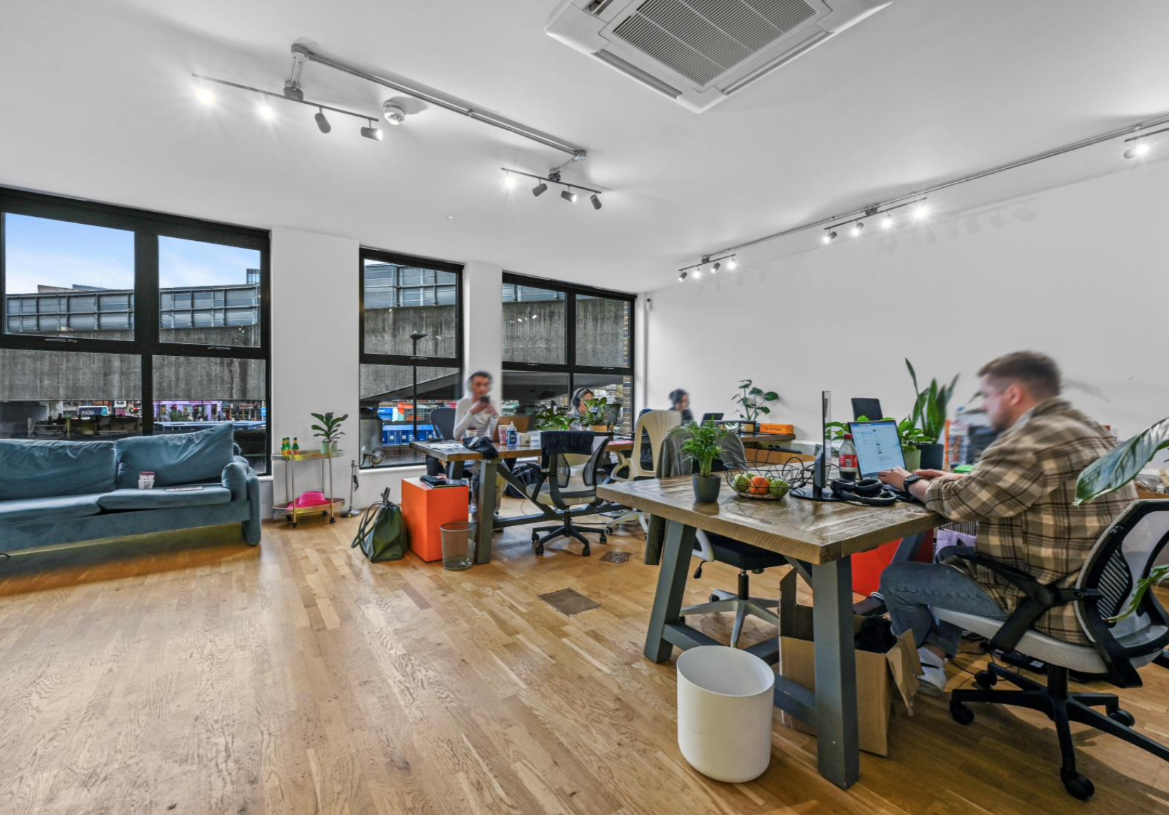 1st - Holywell Lane, Shoreditch, EC2 – photo 5