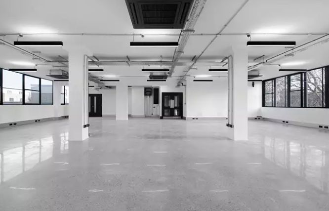Studio Suitable For Building Internal Podcast Rooms and Filming Areas – photo 2