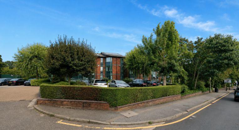 3 x Person Private Office, Mill Hill, London – photo 1