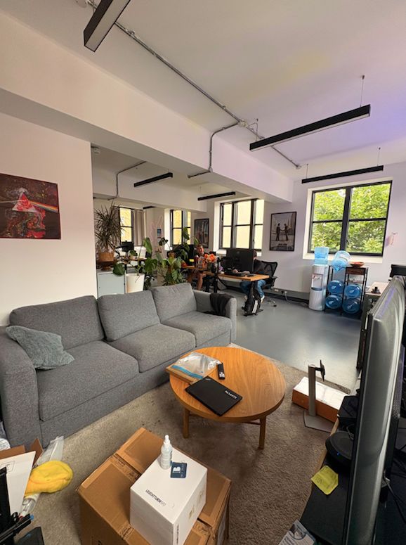 Month Office Rental Available in Bethnal Green | 496SqFt Private Office ONLY £2,300 + VAT per month – photo 1