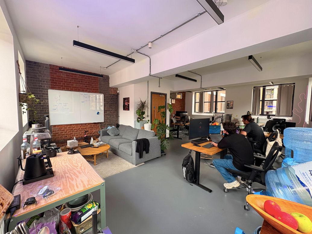 Month Office Rental Available in Bethnal Green | 496SqFt Private Office ONLY £2,300 + VAT per month – photo 6