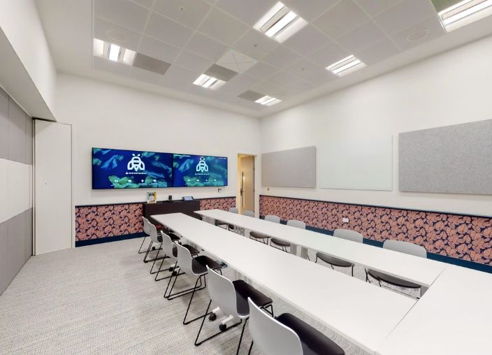 2 Person Office St Peters Square, Manchester – photo 1