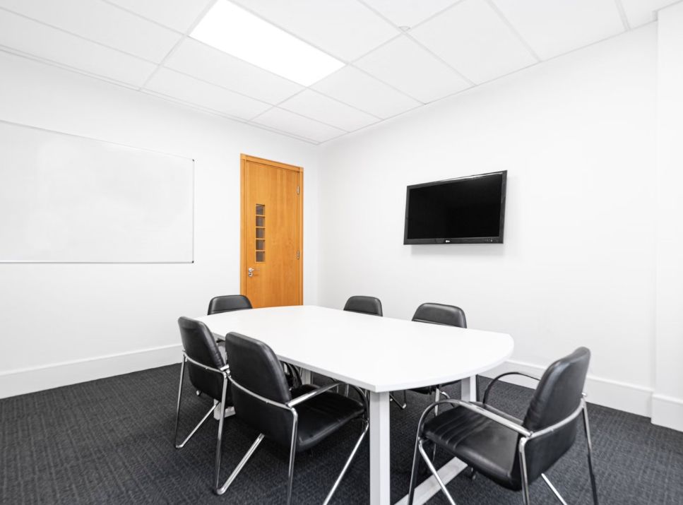 3 x Person Office To Rent – photo 4