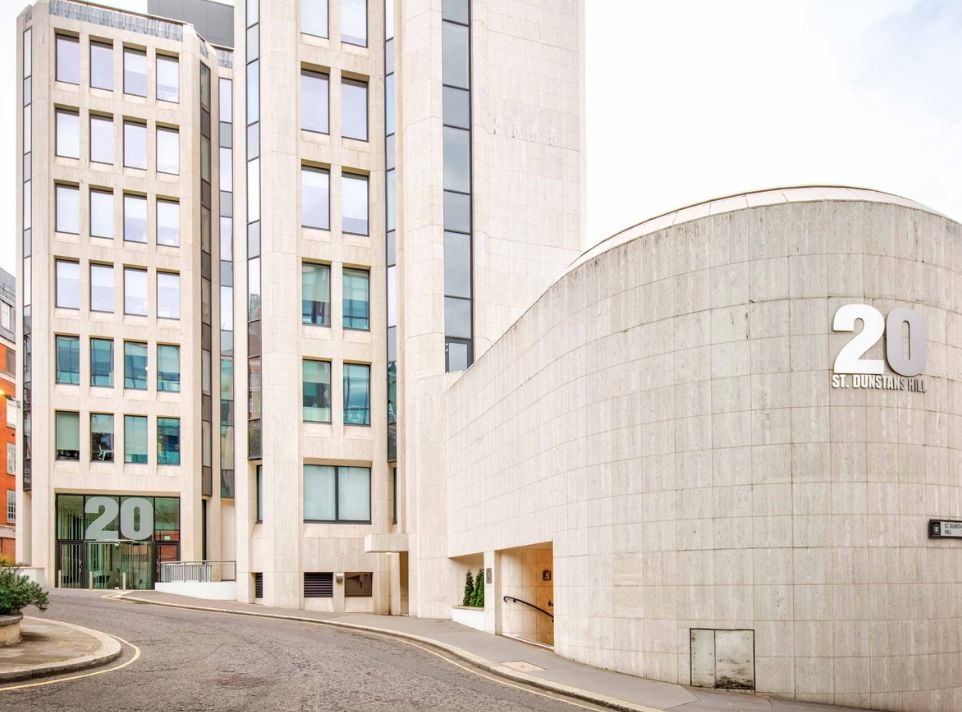 Private Office To Rent  EC3 – photo 2