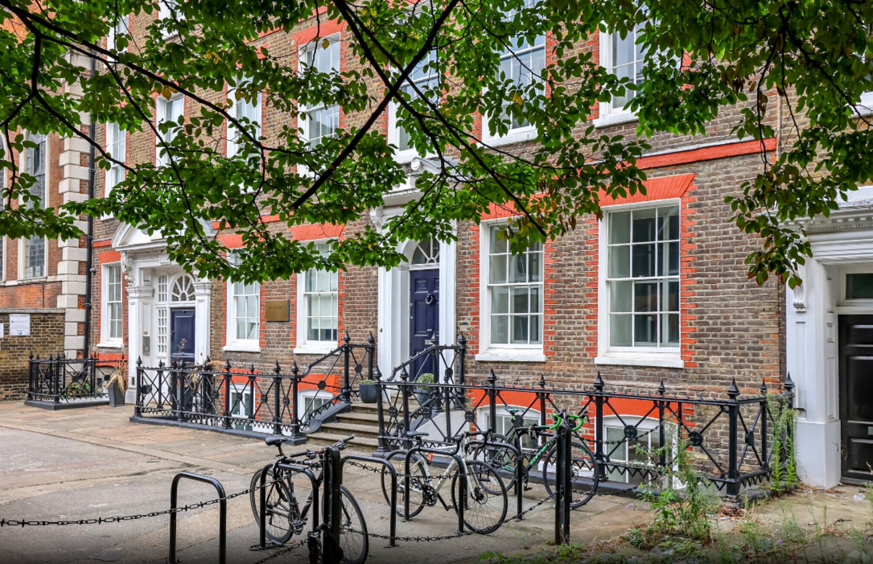 Private Office To Let in Bermondsey – photo 2