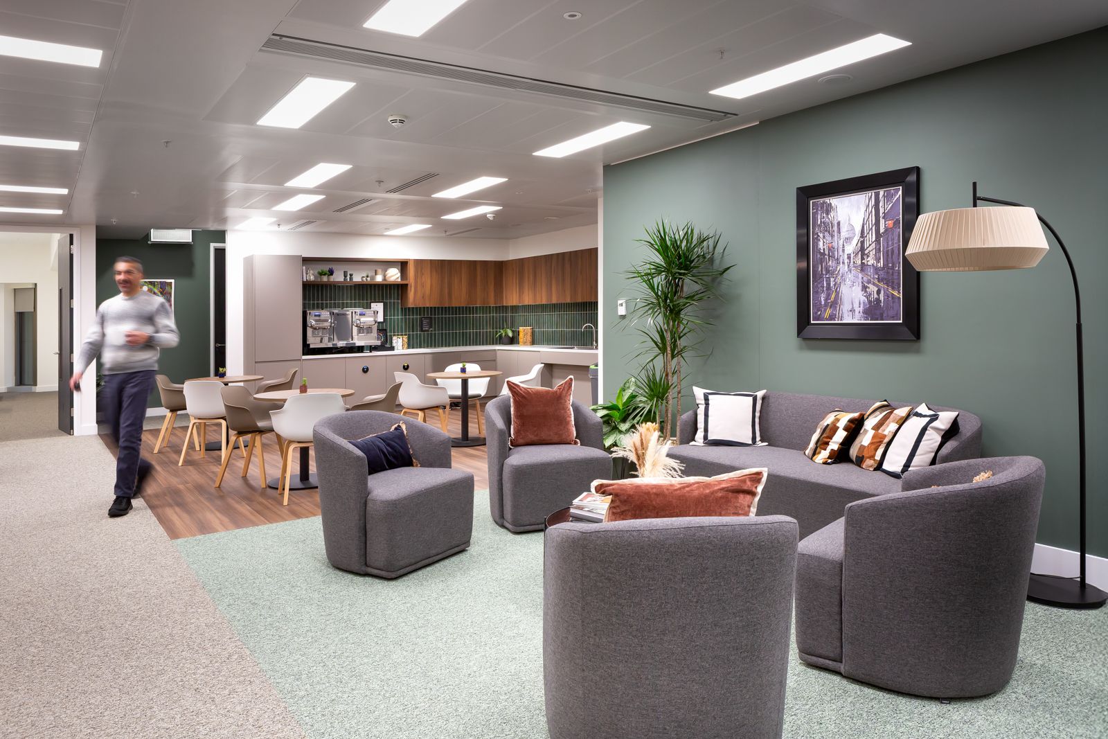 Private offices to rent in Aldgate – photo 4
