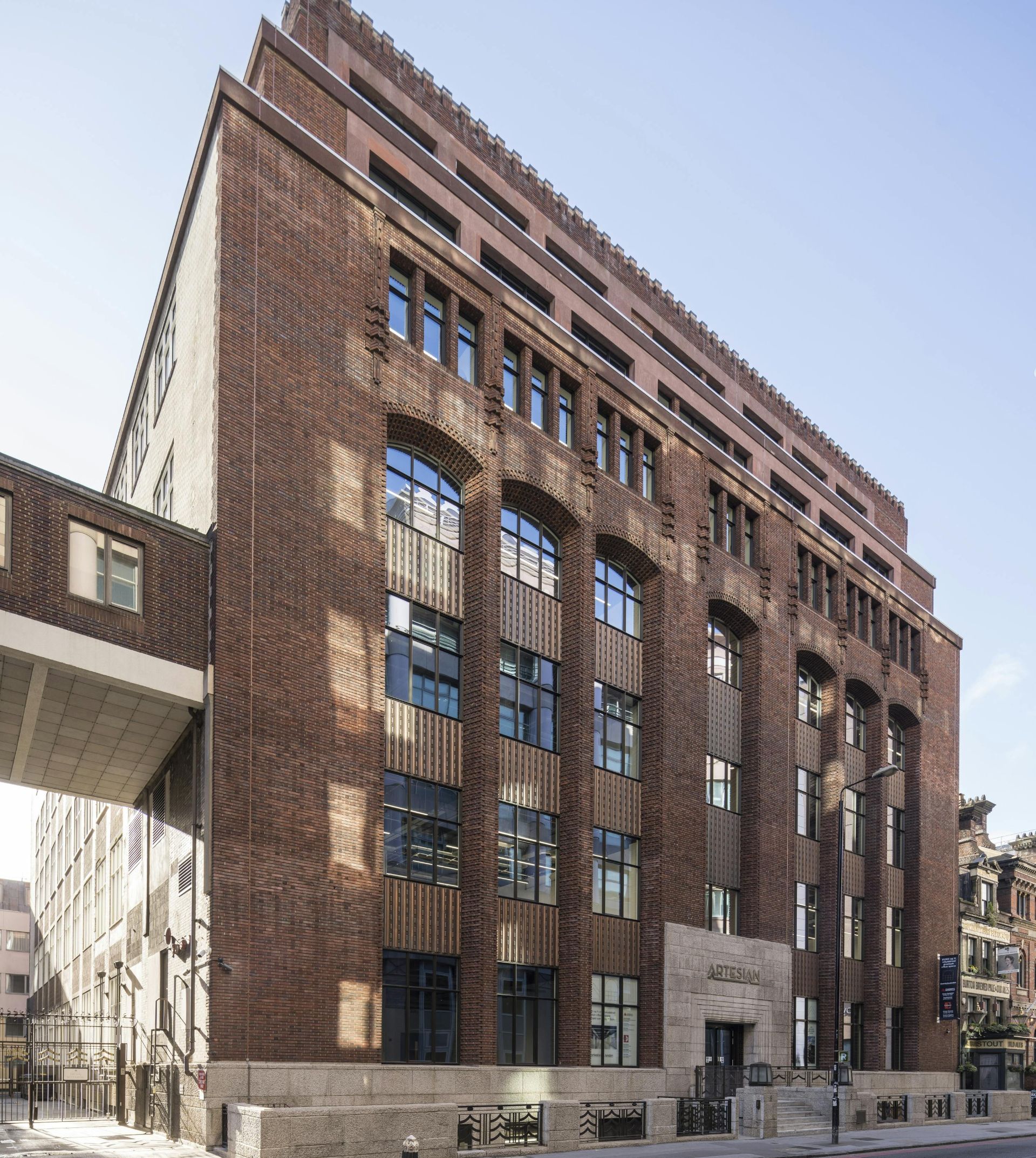 Flexible workspace in Tower Hill, London E1 – photo 1
