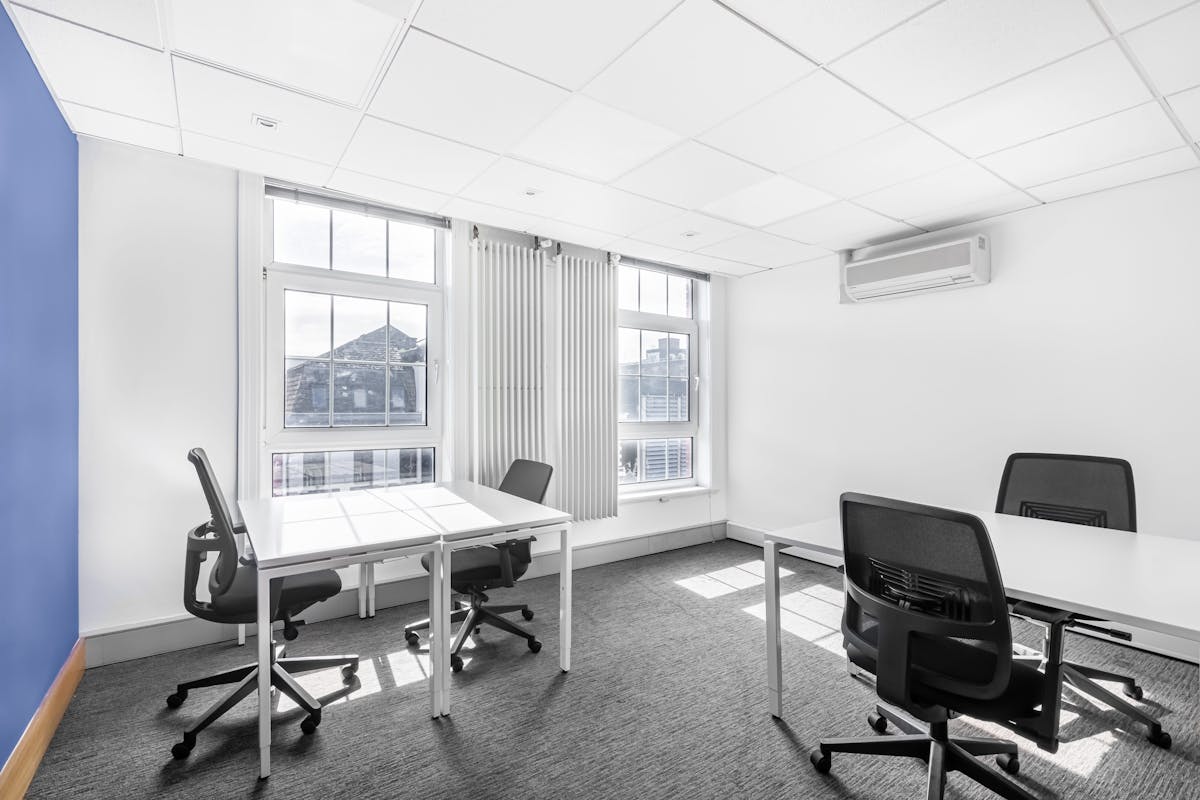 Offices To Rent Donegall Street, Belfast BT1 – photo 1