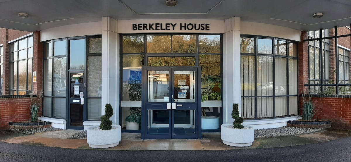 Private Office To Rent, Berkeley Street, London – photo 1