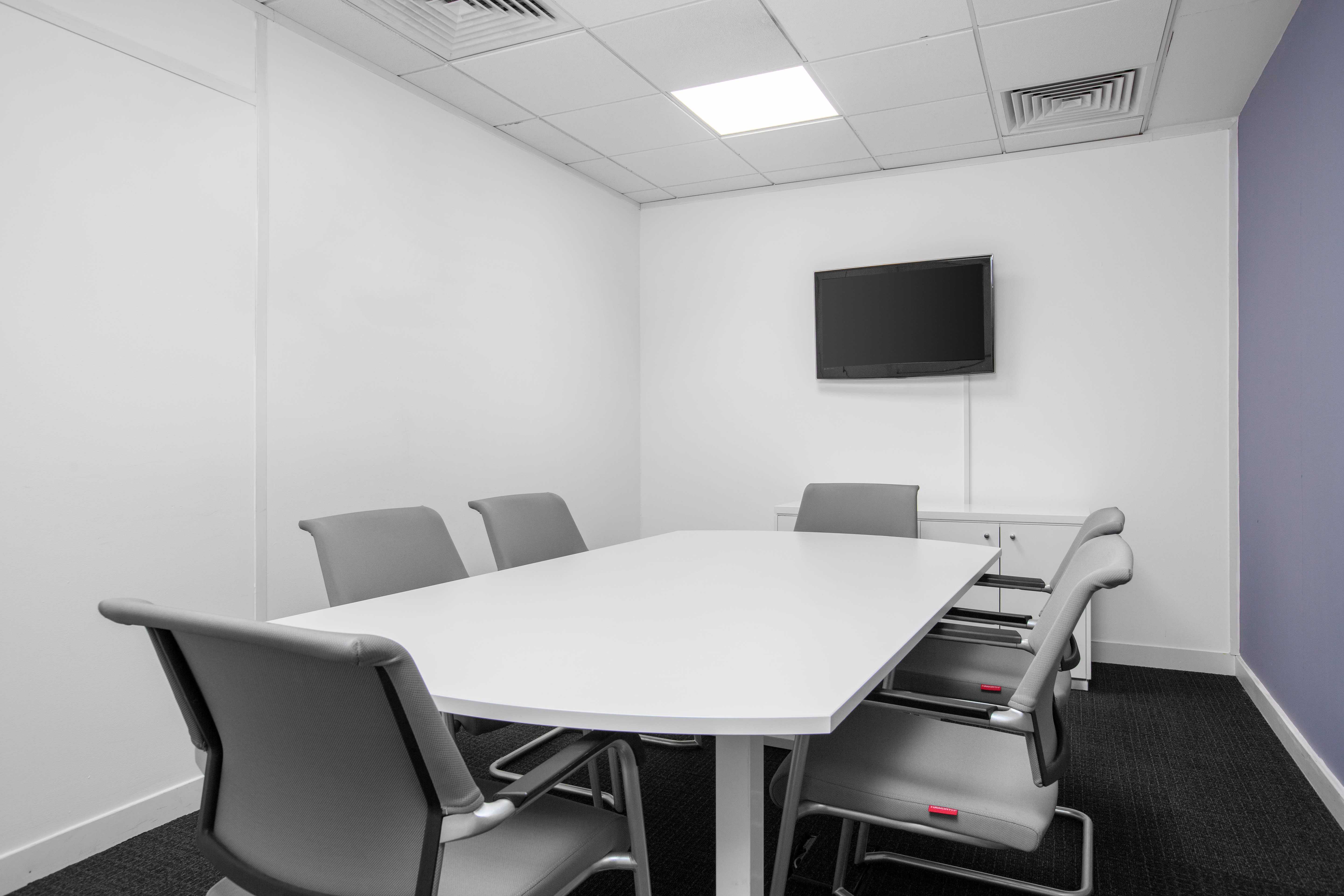 Private Office To Rent, Brentwood, CM14 – photo 1