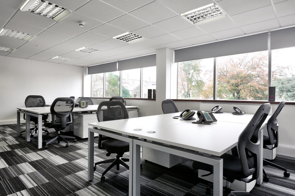Private Office To Rent, Cardiff, CF11 – photo 1