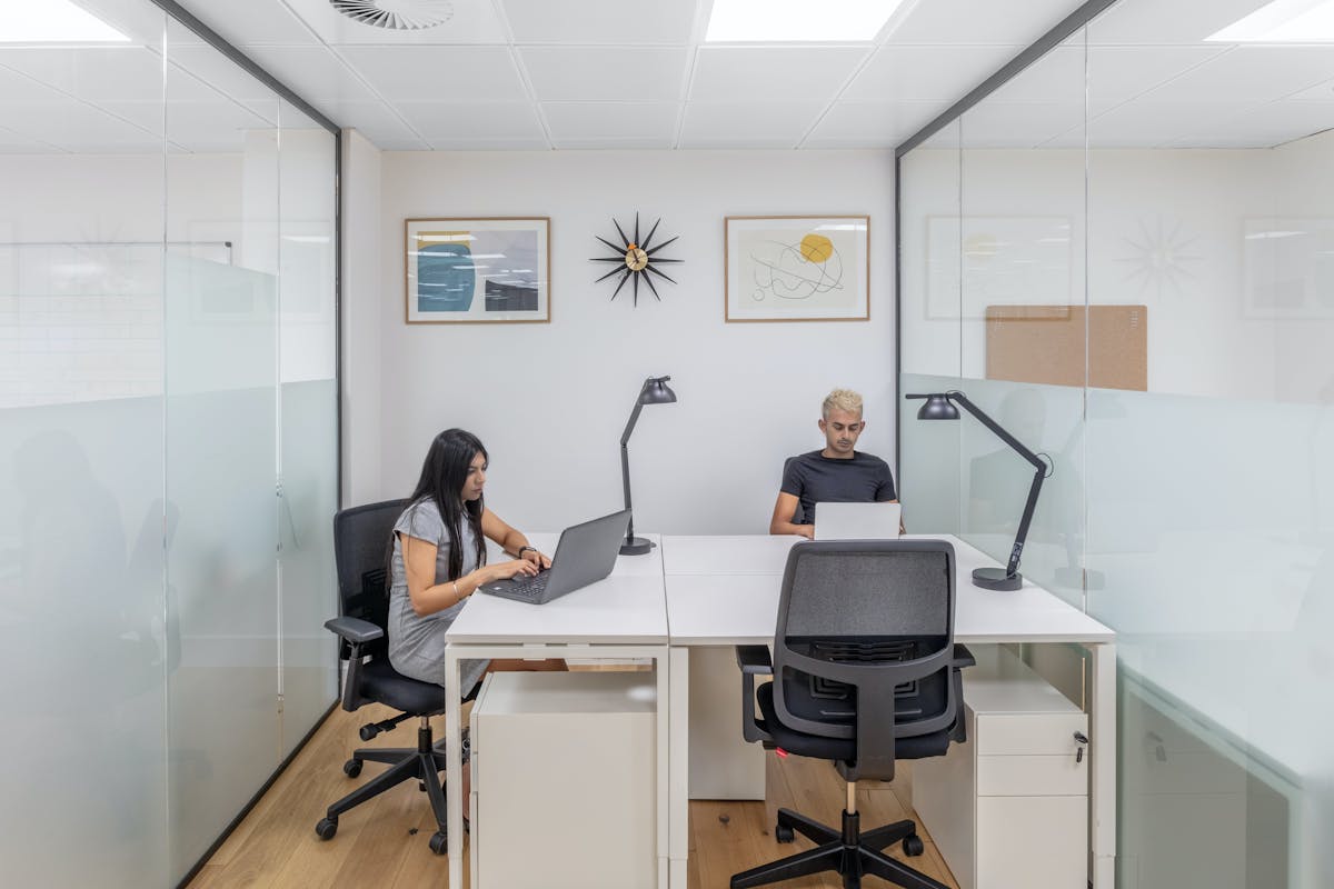 Private Office To Rent, Glasgow, G3 – photo 1