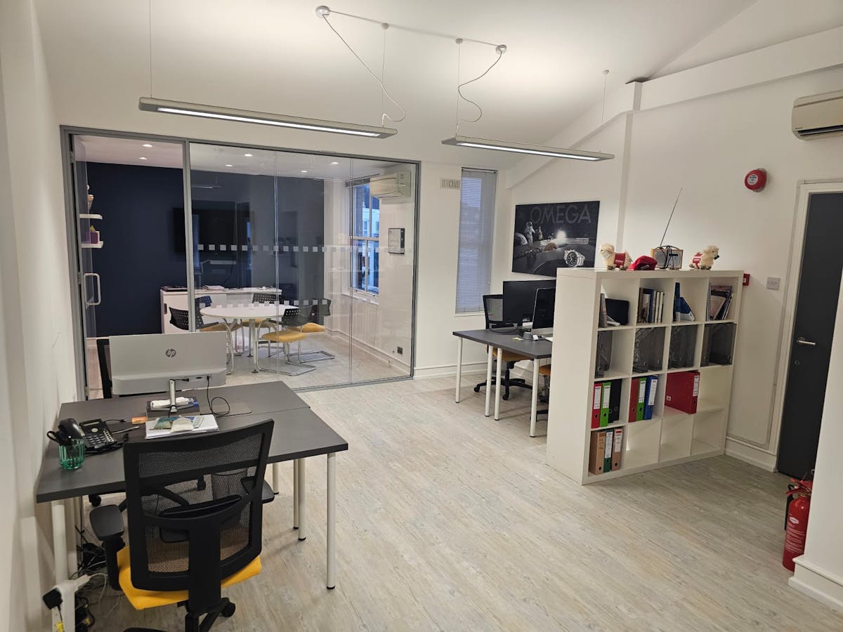 Private Office To Rent, Coldbath Square, London – photo 1