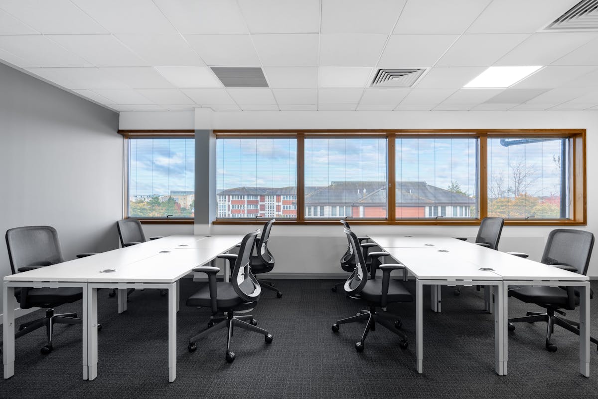 Private Office To Rent, Edinburgh, EH12 – photo 1