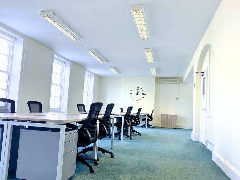 Private Office To Rent, Golden Miller, Cheltenham – photo 1