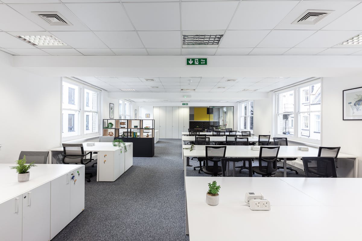 Private Office To Rent, Great Portland Street, London – photo 1