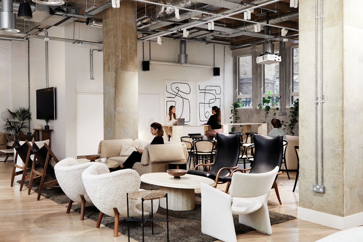 Private Office To Rent, Hogarth House, London – photo 1