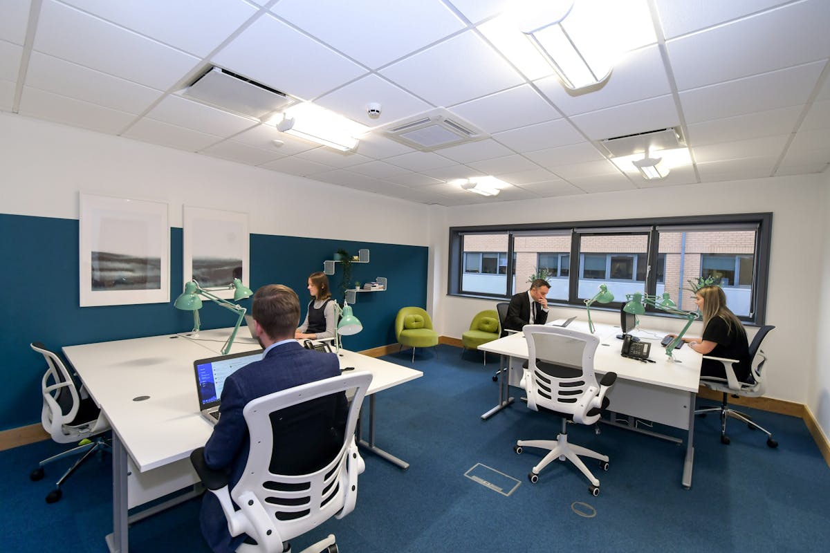 Private Office To Rent, Rooley Lane. Bradford, BD5 – photo 1