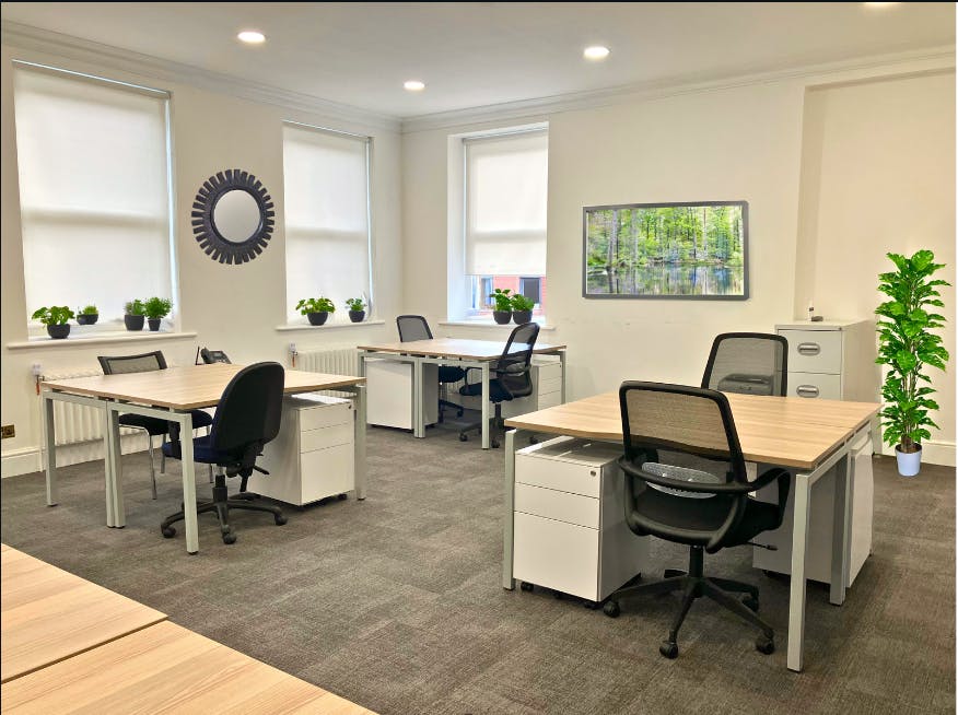 Private Office To Rent, Leeds, LS1 – photo 1