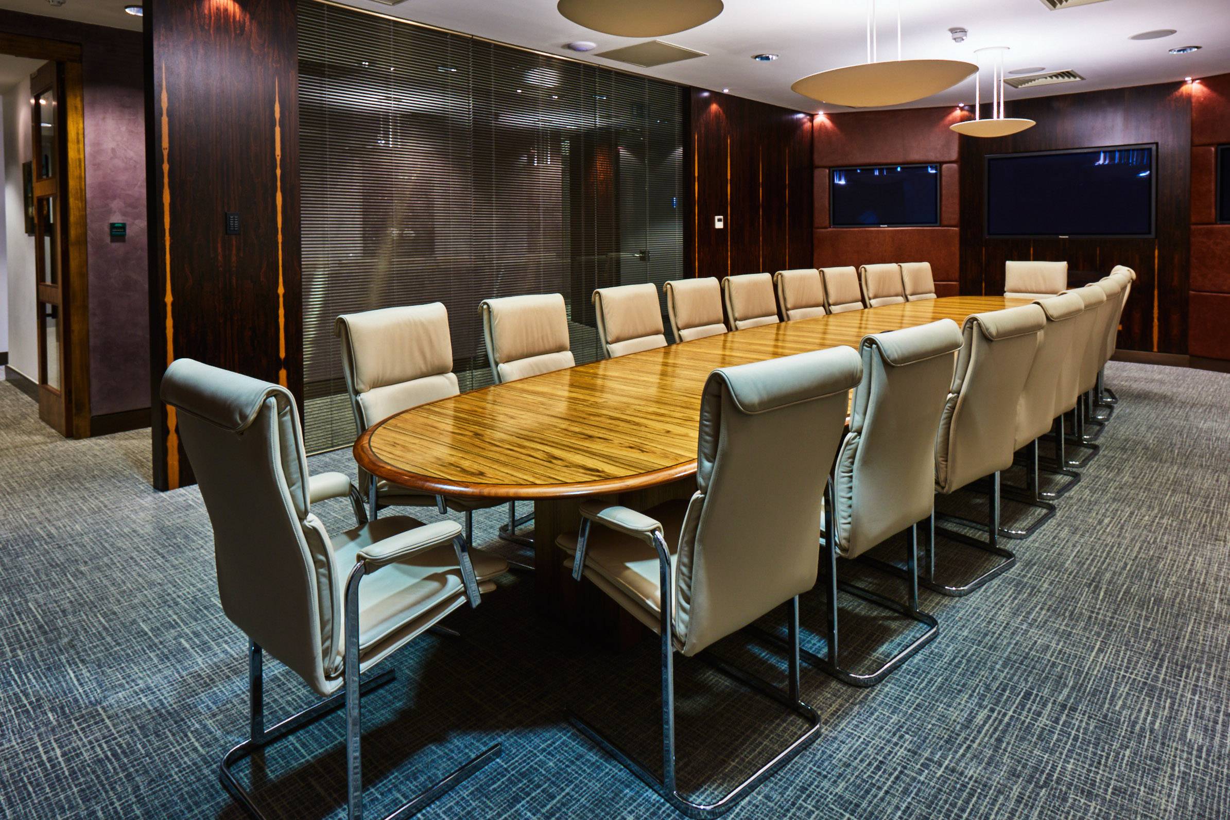 Private Office To Rent, London, EC1A – photo 4
