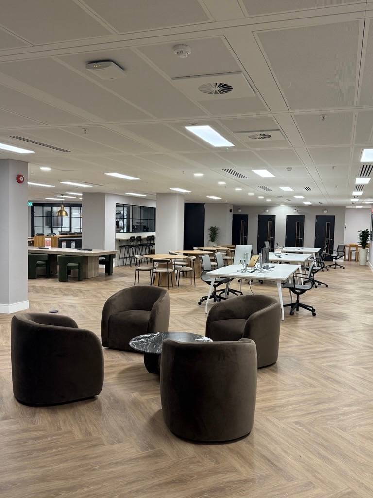 Private Office To Rent, Lower Thames Street, London, EC1A – photo 4