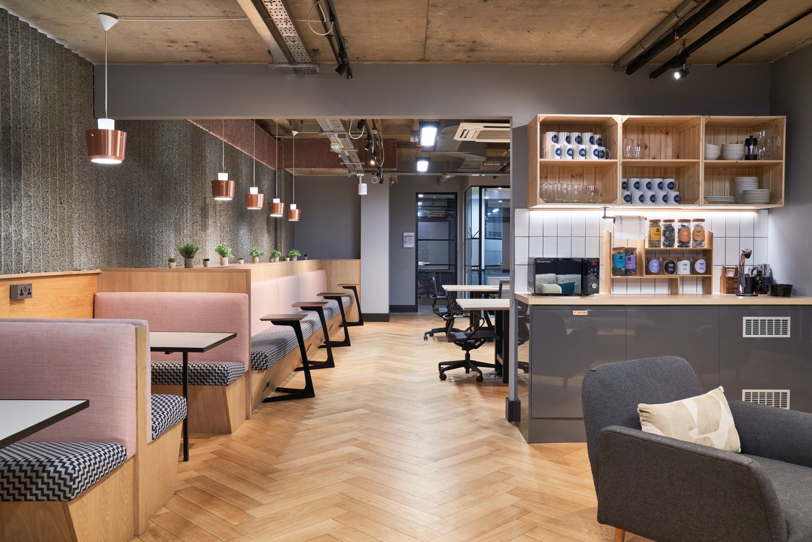Private Office To Rent, London, EC2A – photo 2