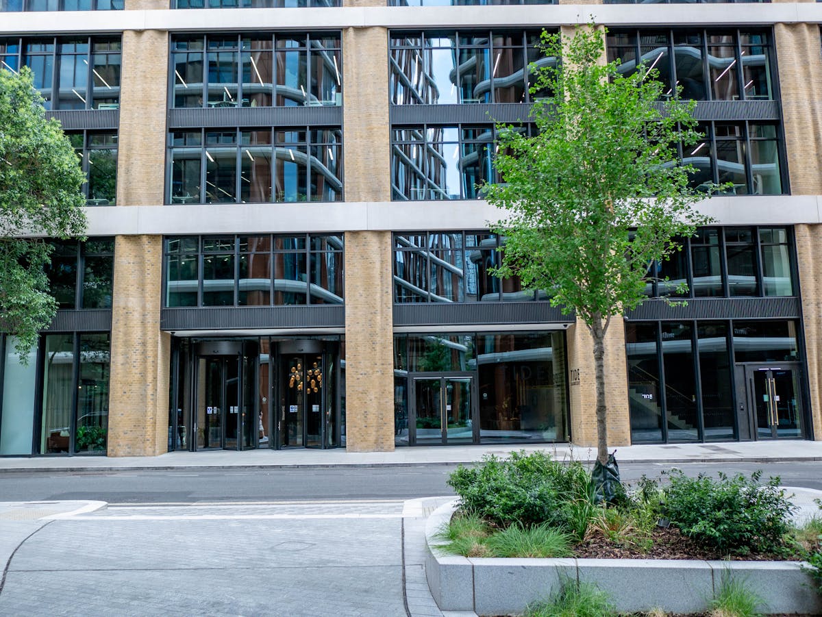 Private Office To Rent, London, EC4R – photo 1