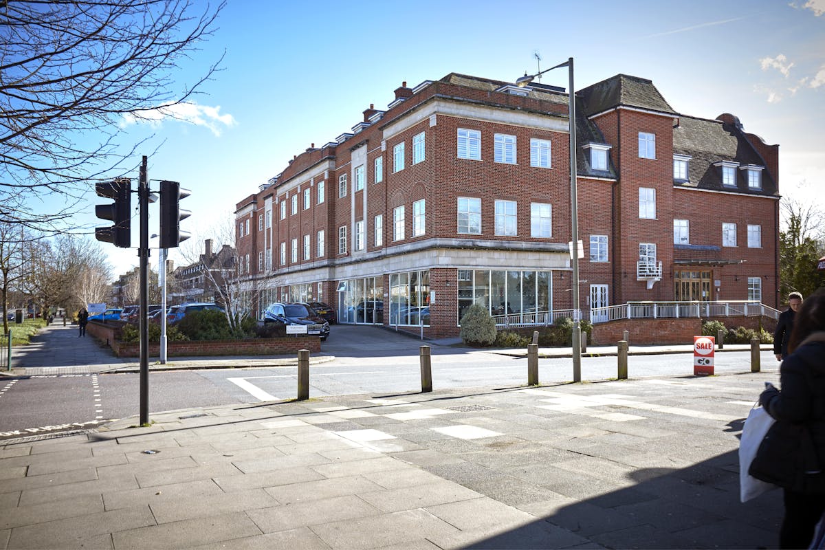 Private Office To Rent, London, N2 – photo 1