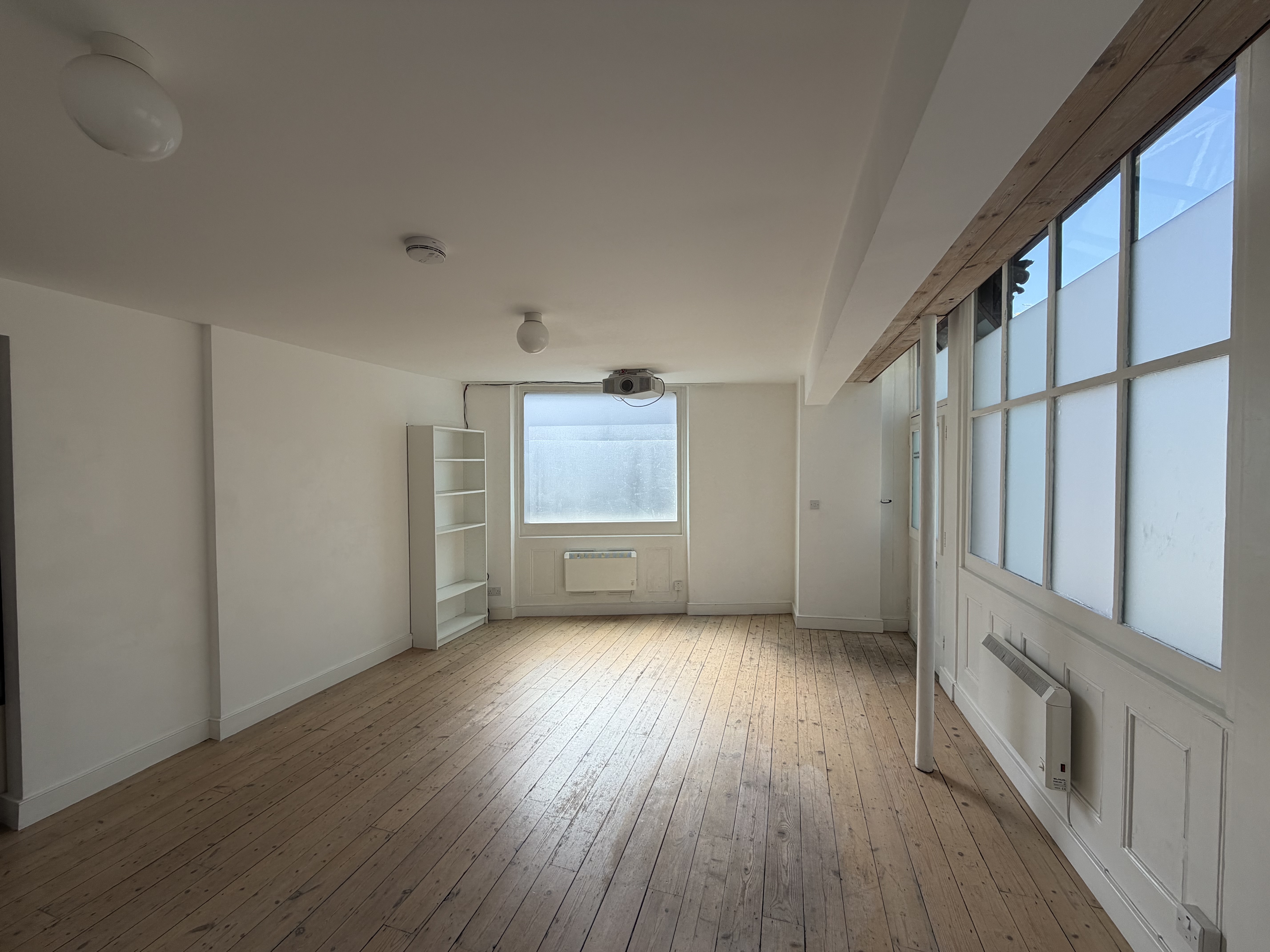 Private Office To Rent, London, SE11 – photo 1
