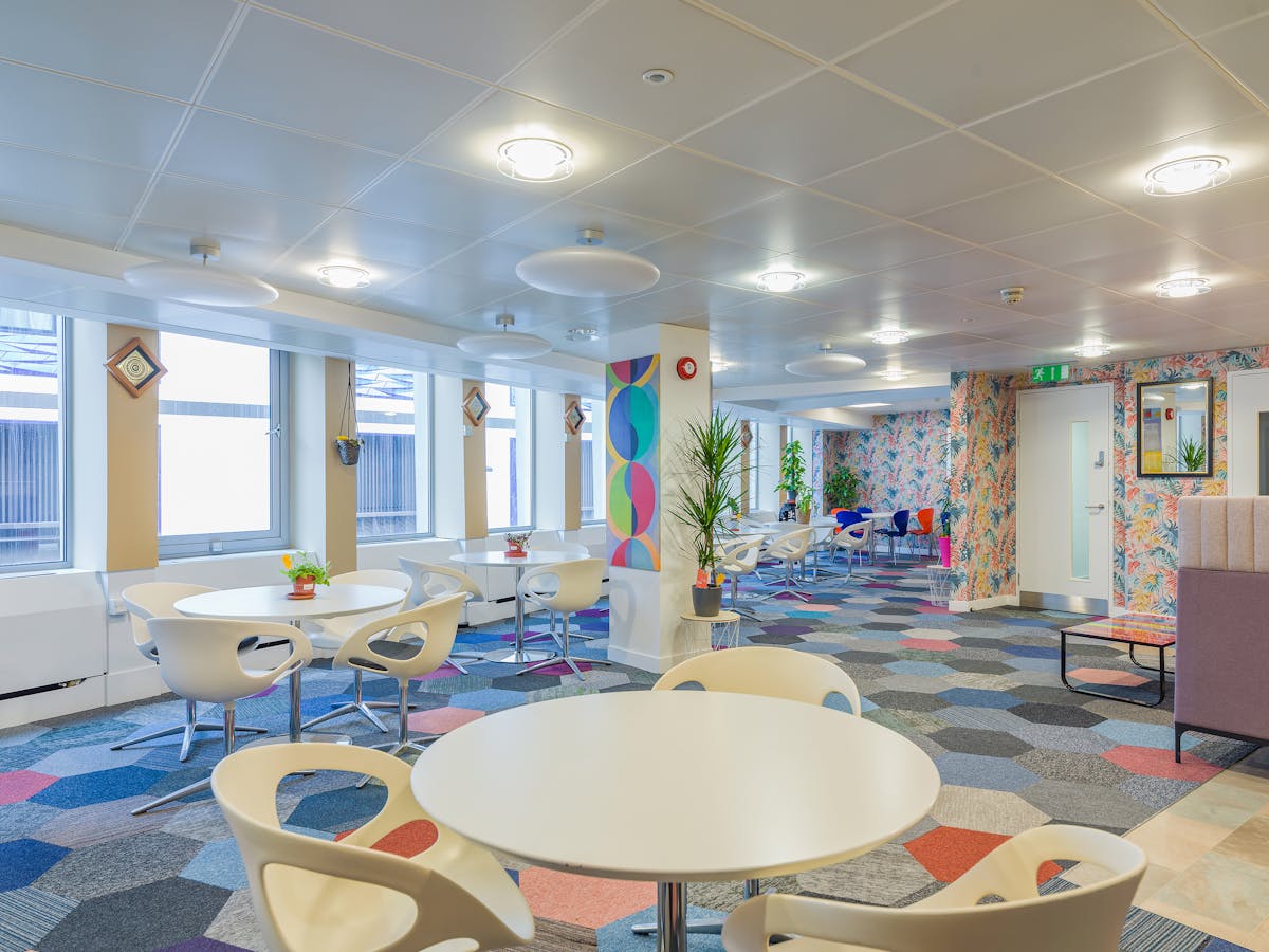 Private Office To Rent, Penway Squared, Leeds – photo 1