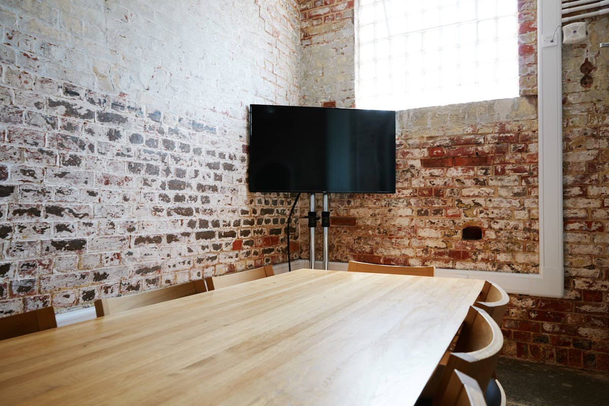 Private Office To Rent, Portsmouth, PO1 – photo 1