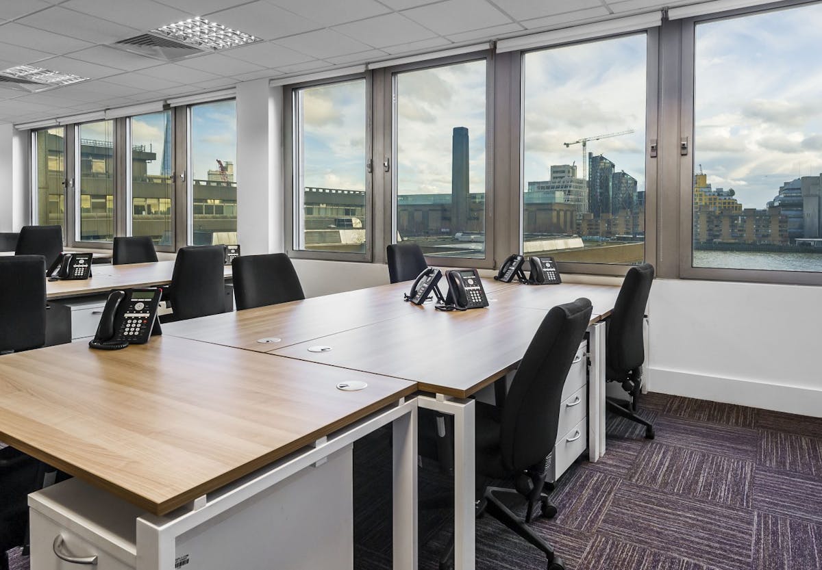 Private Office To Rent, Puddle Dock, London – photo 1