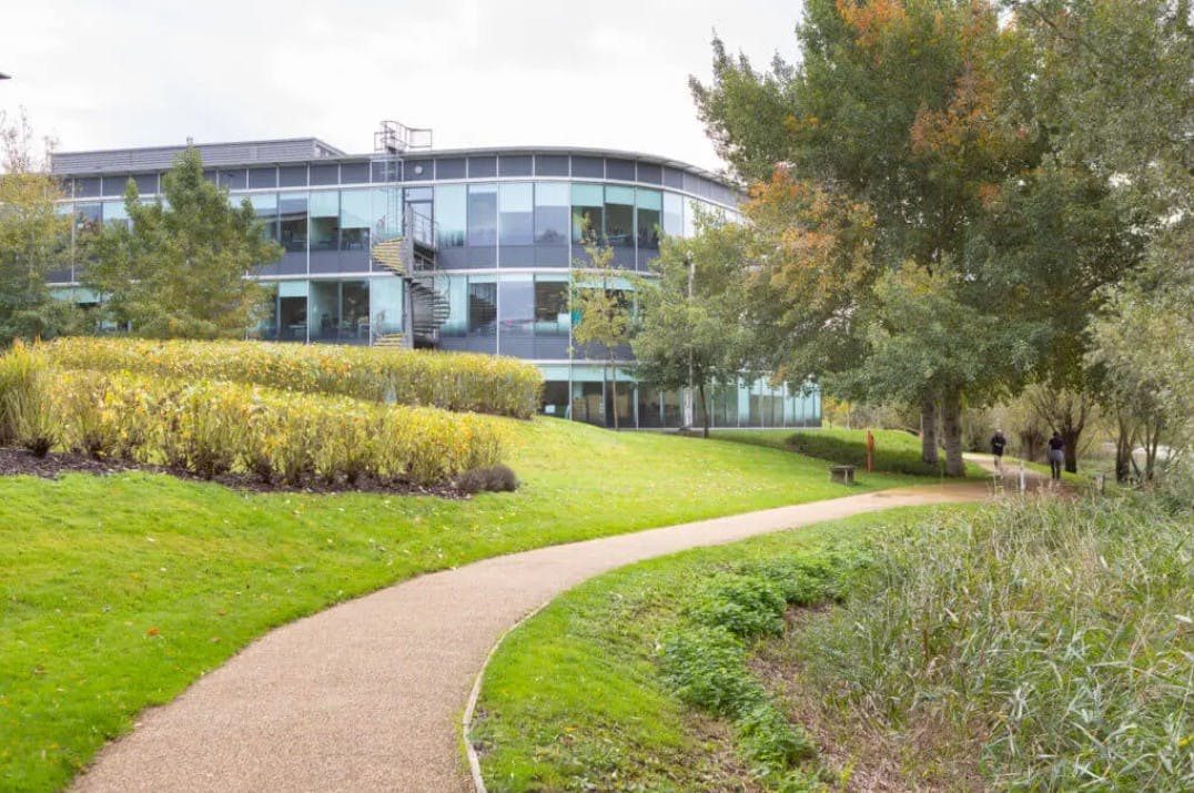 Private Office To Rent, Reading, RG2 – photo 1