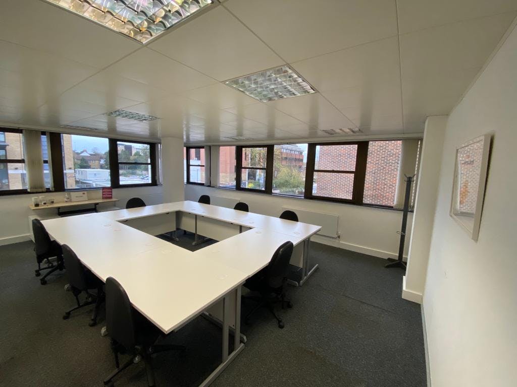 Private Office To Rent, Watford, WD17 – photo 1