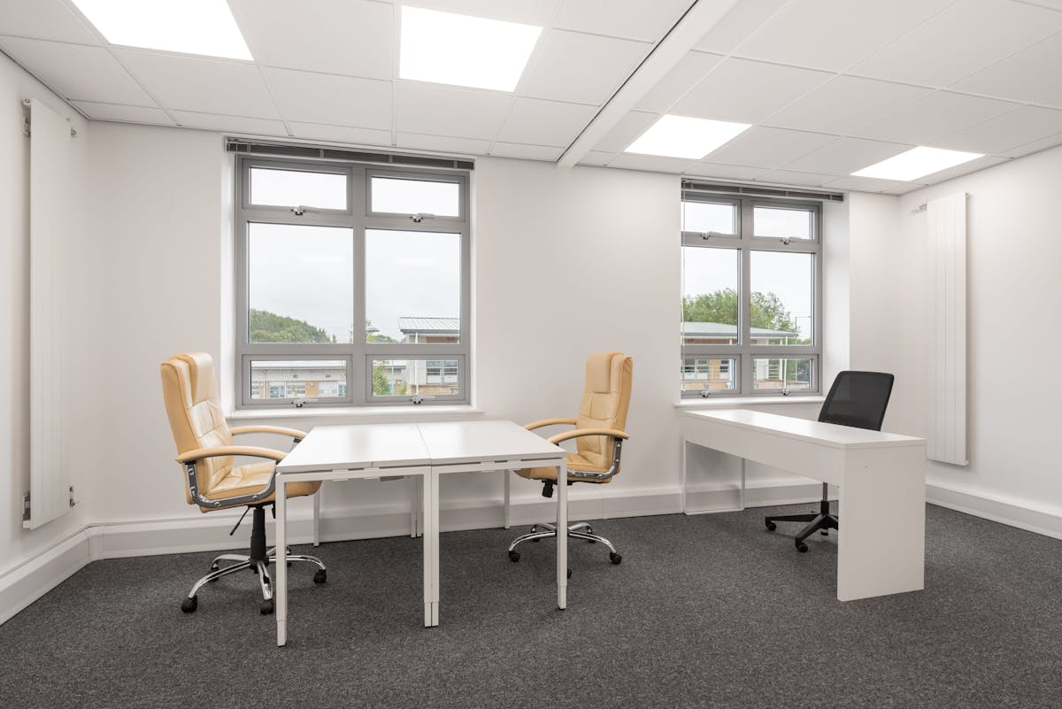 Private Office To Rent, Westlea, Swindon – photo 1