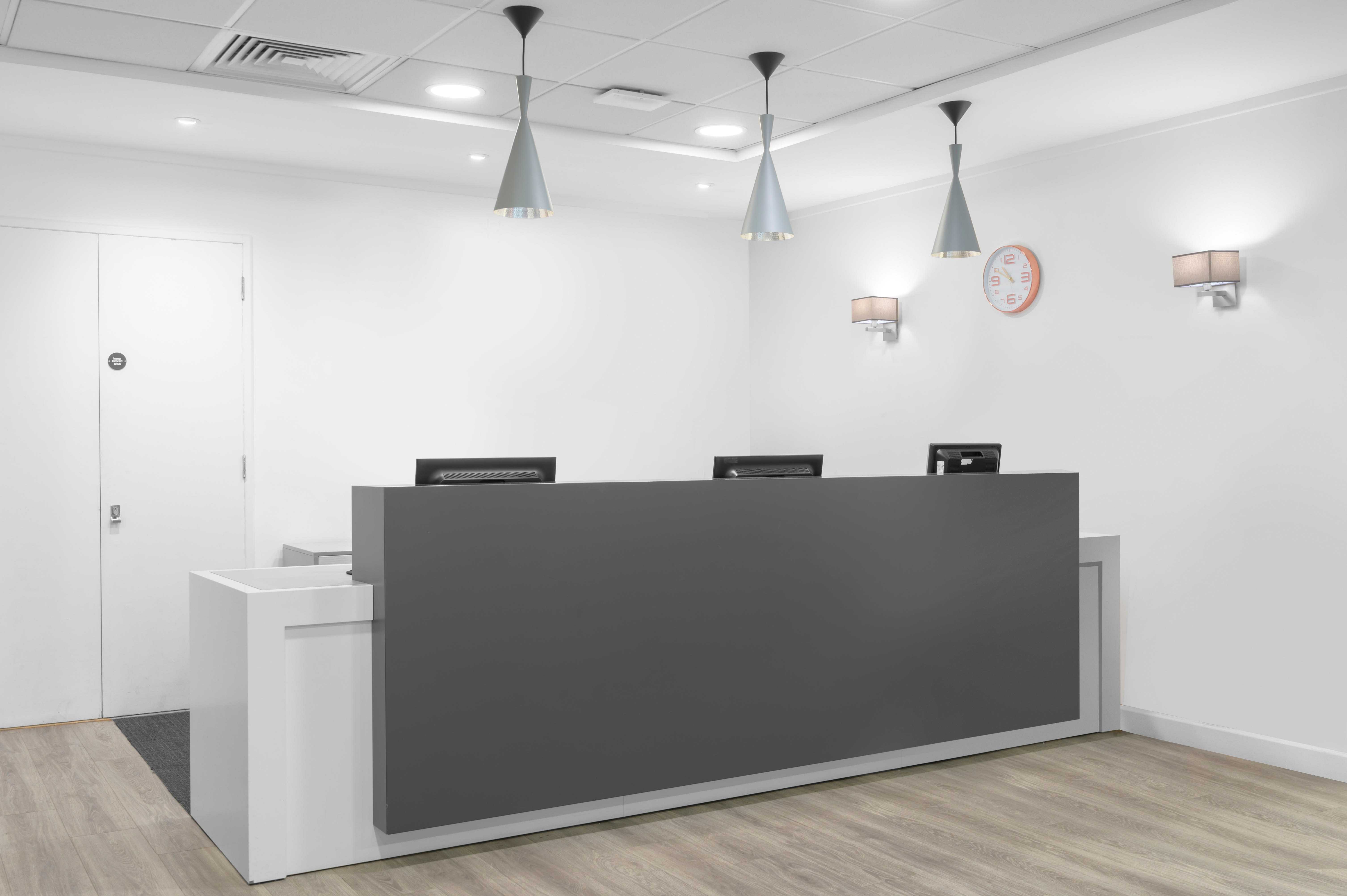 Private Office To Rent, Windsor, SL4 – photo 1