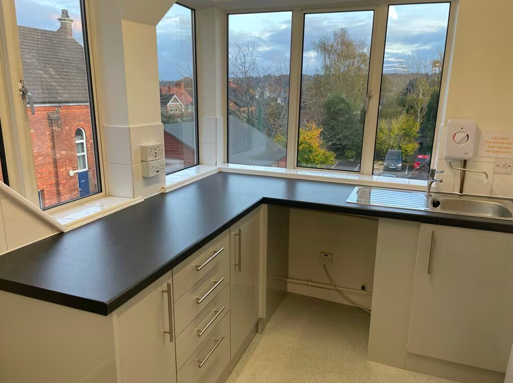 Unfurnished Managed Office To Rent, Marlow, SL7 – photo 4