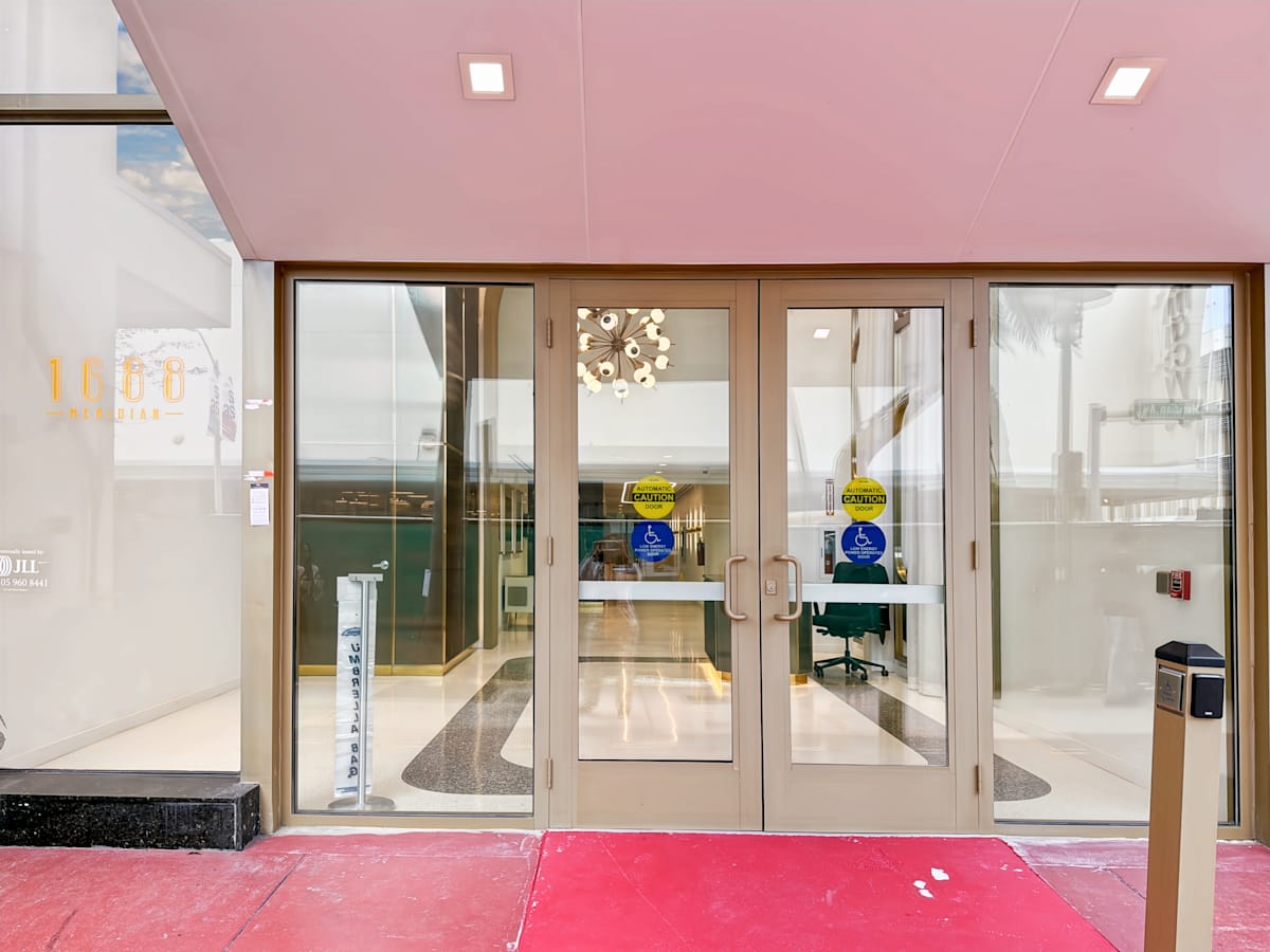 Private Office To Rent, Miami, Downtown – photo 1