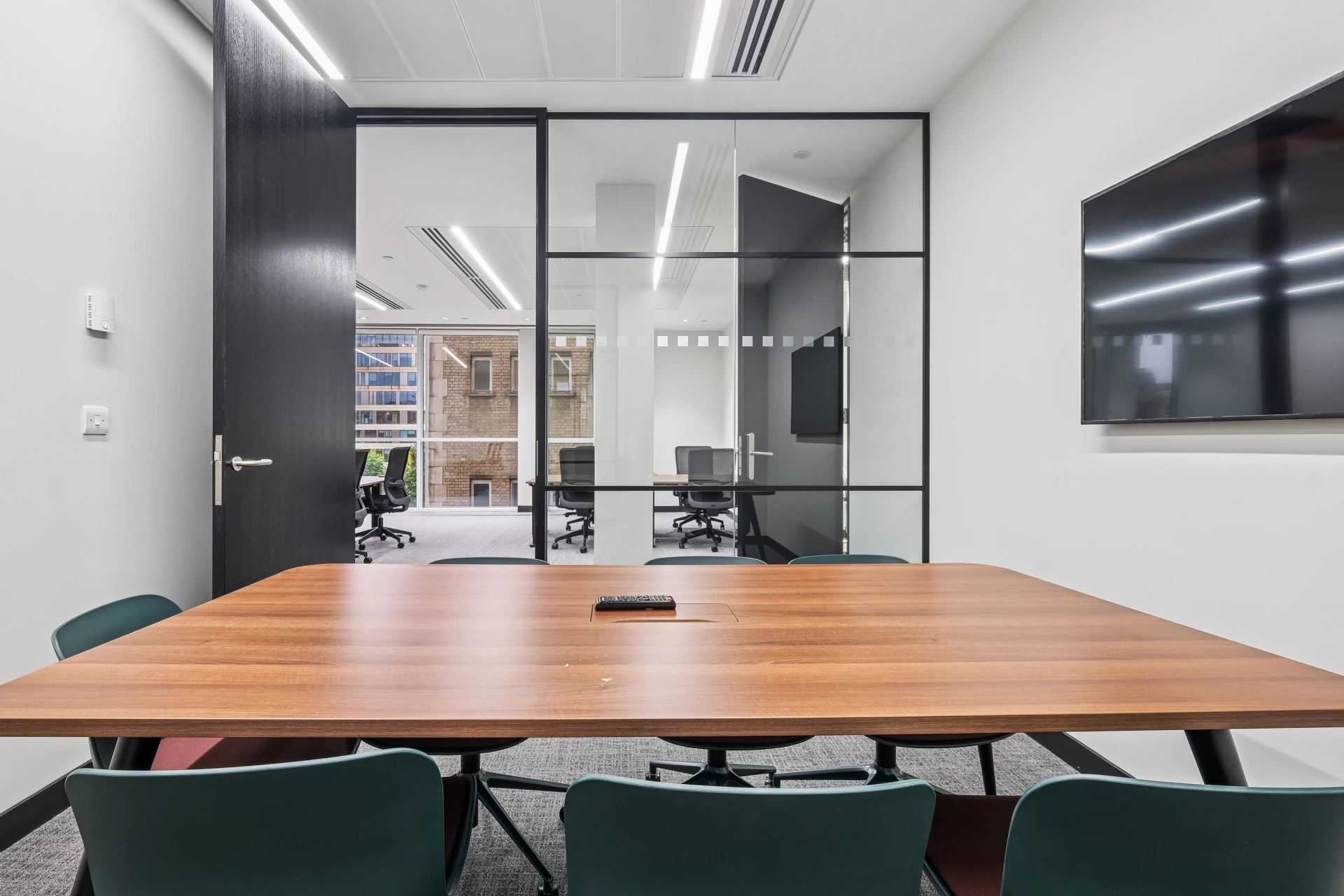 Private Office To Rent, London, EC1Y – photo 4