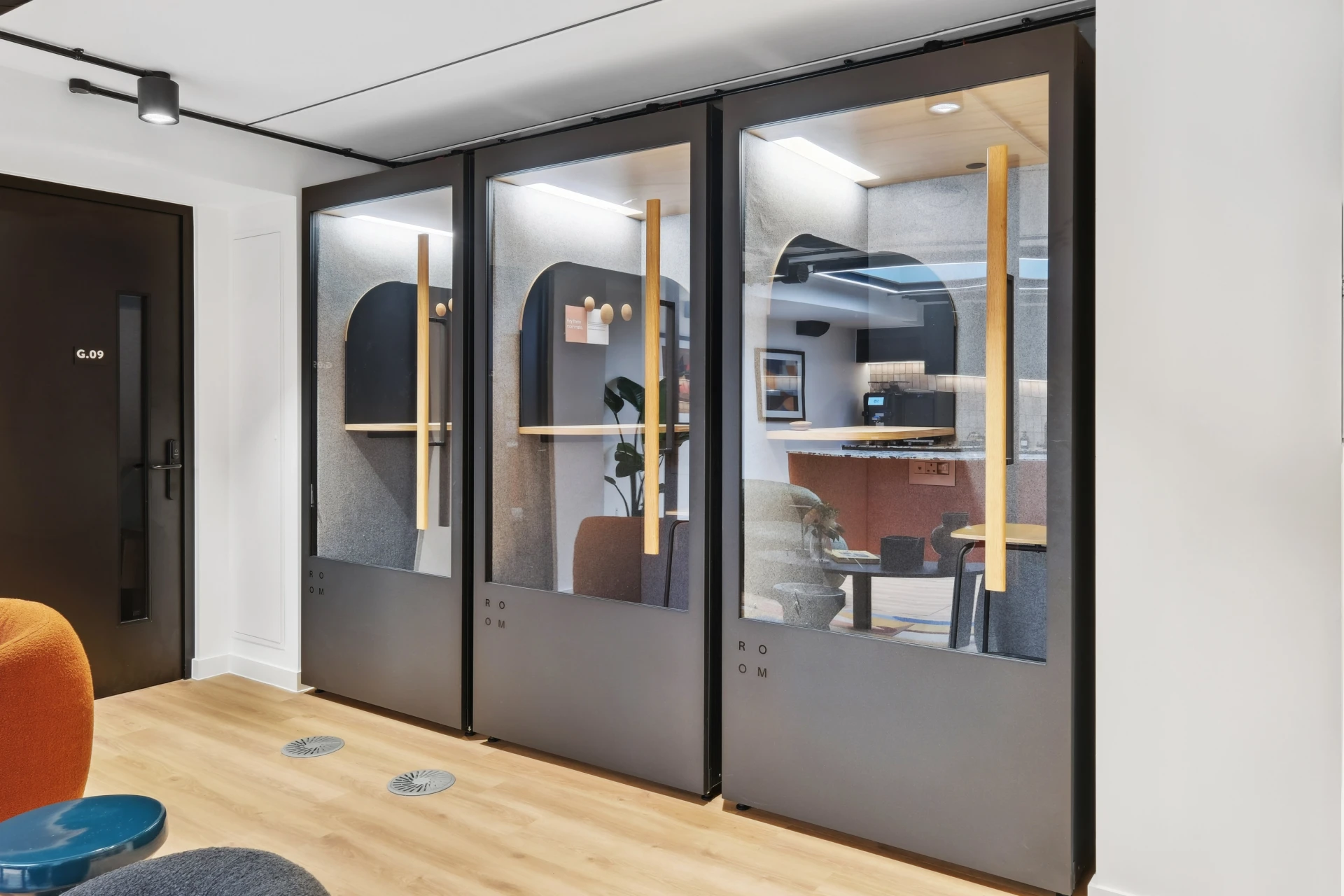 Private Office To Rent, London, W1T – photo 5