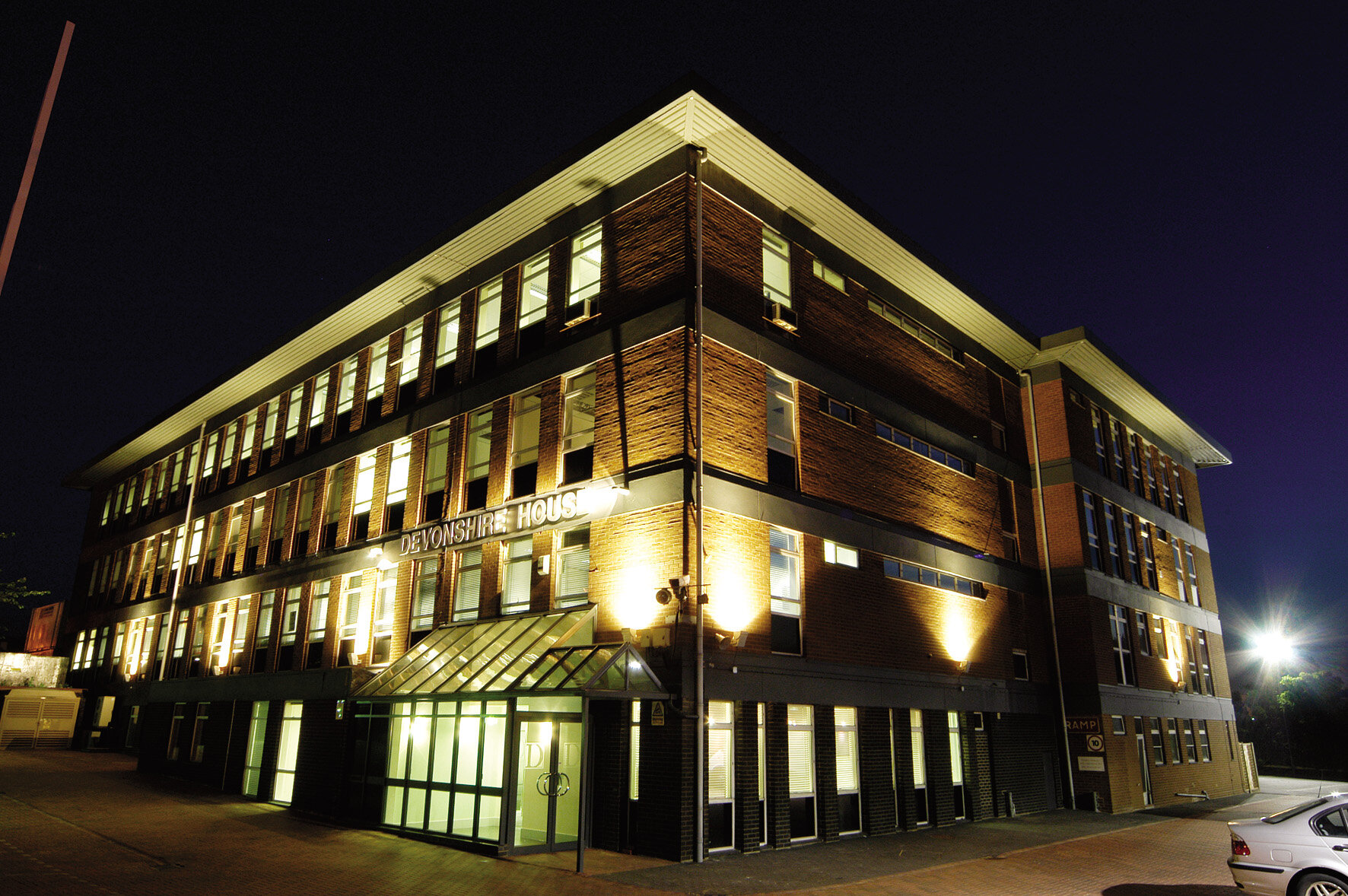 Serviced Office To Rent, Borehamwood, WD6 – photo 1