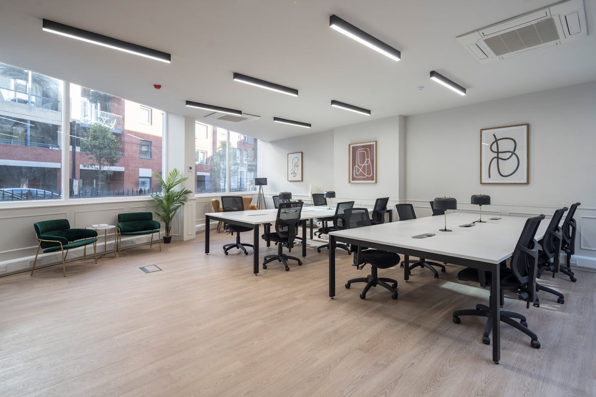 Private Office To Rent, London, W1T – photo 2