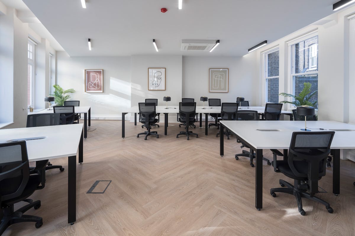 Private Office To Rent, London, W1T – photo 6