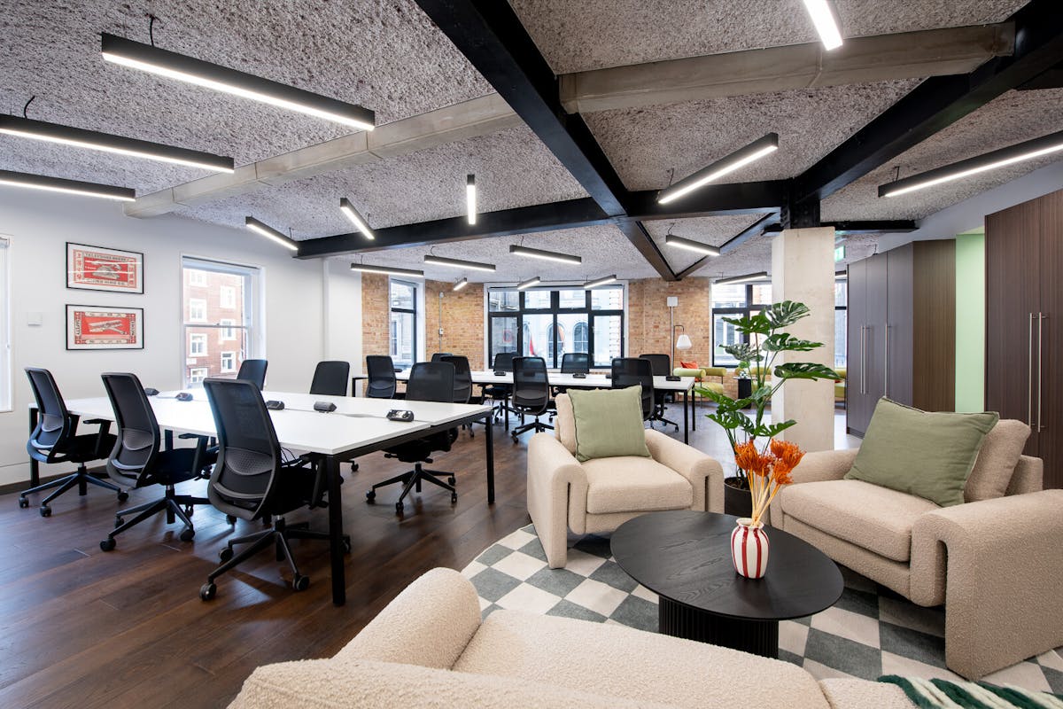 Private Office To Rent, London, W1D – photo 2